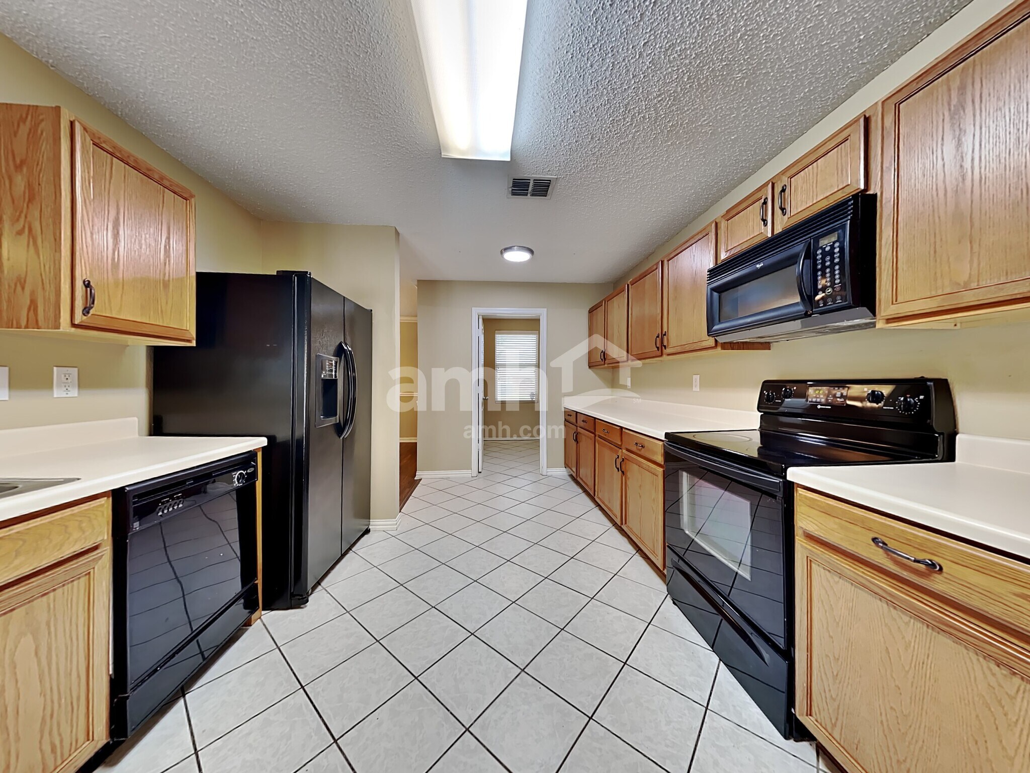 Building Photo - 1404 Sunflower Ct