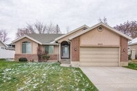 Building Photo - Bountiful Home w/ 2 Car Garage, EV Charger, & Updated Remodeling