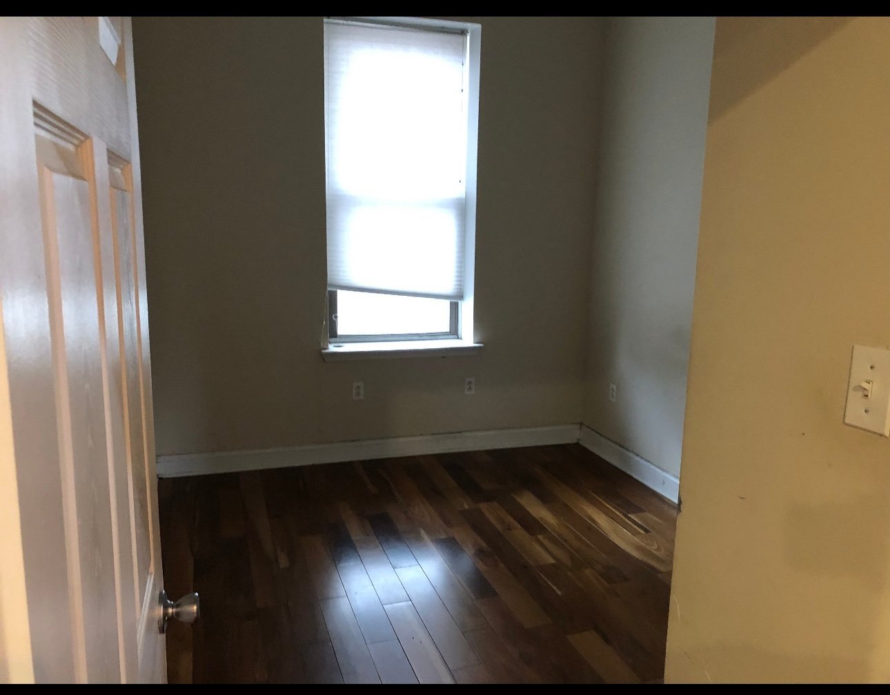 Building Photo - 1525 W Girard Ave
