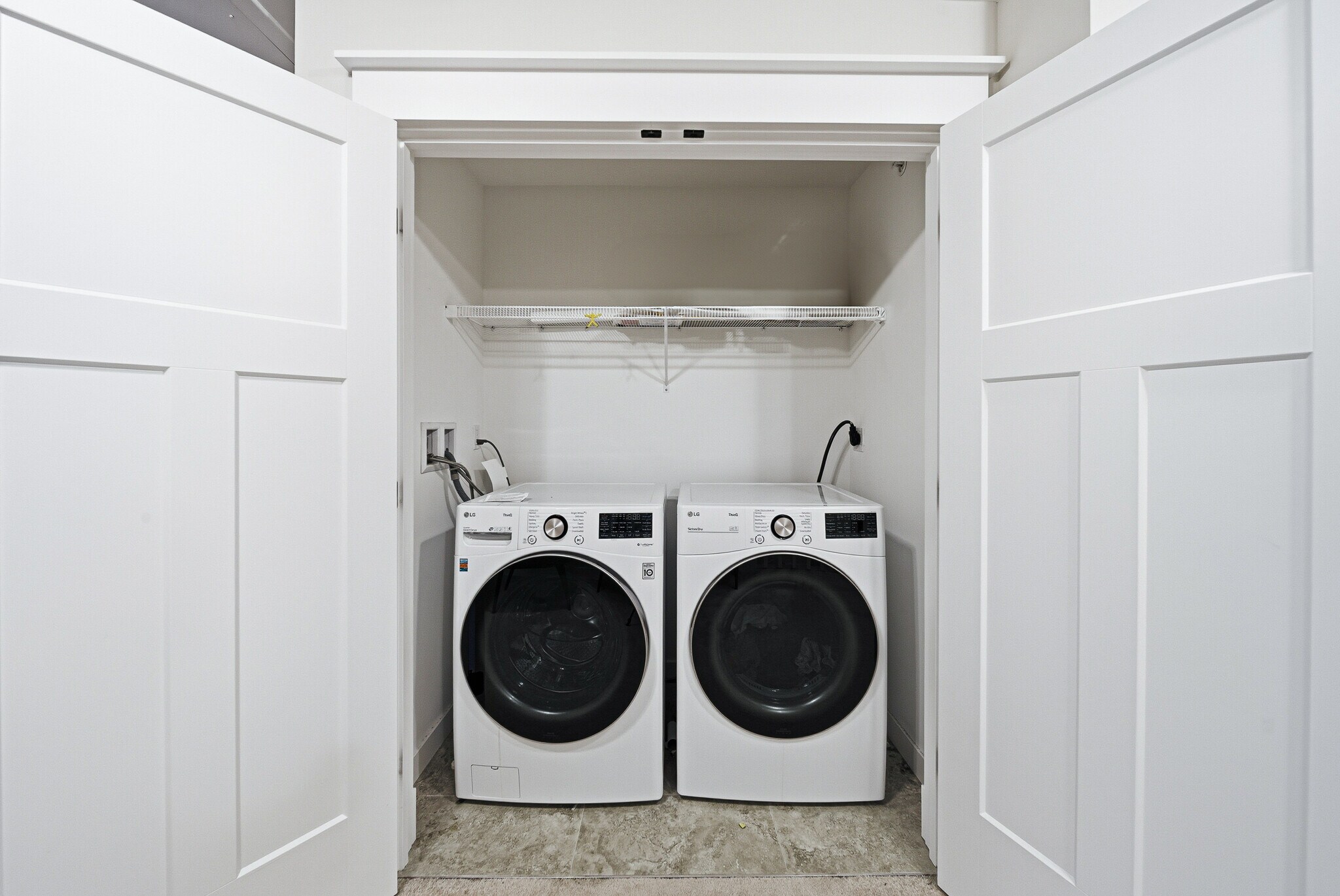 Building Photo - 182 Main St