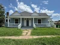 Building Photo - 108 S Henrietta St