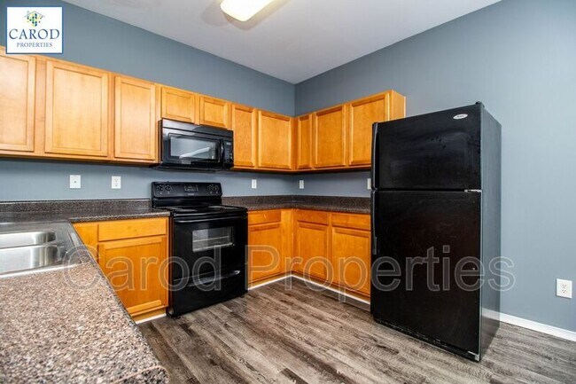 Building Photo - 8630 Redding Glen Ave