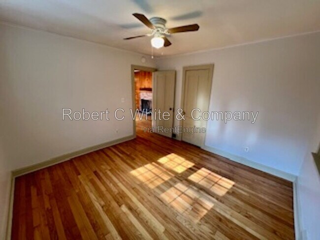 Building Photo - 604 Huckleberry Hill Rd