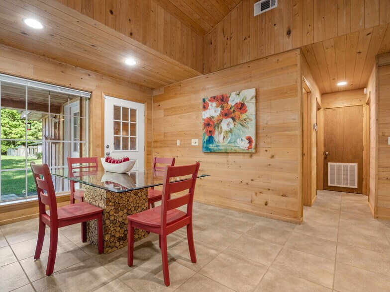 Building Photo - 309 Lynch Clements Rd