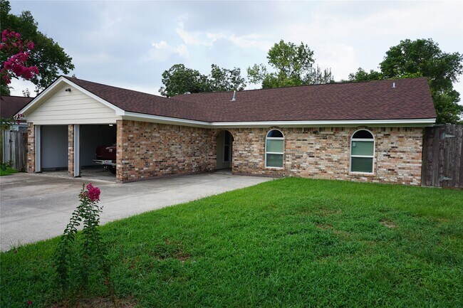 Primary Photo - 15806 Sulky Trail Ct