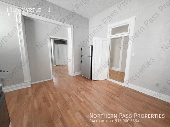 Building Photo - All utilities included, 1 bedroom apartmen...