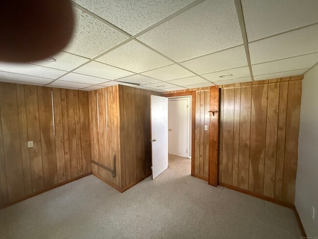 Building Photo - 40 Greenfield Dr
