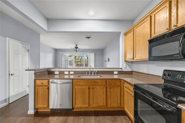 Building Photo - 4140 SW 51st Cir