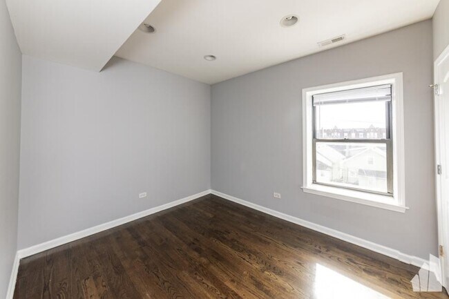 Building Photo - 1 bedroom in Maywood IL 60153