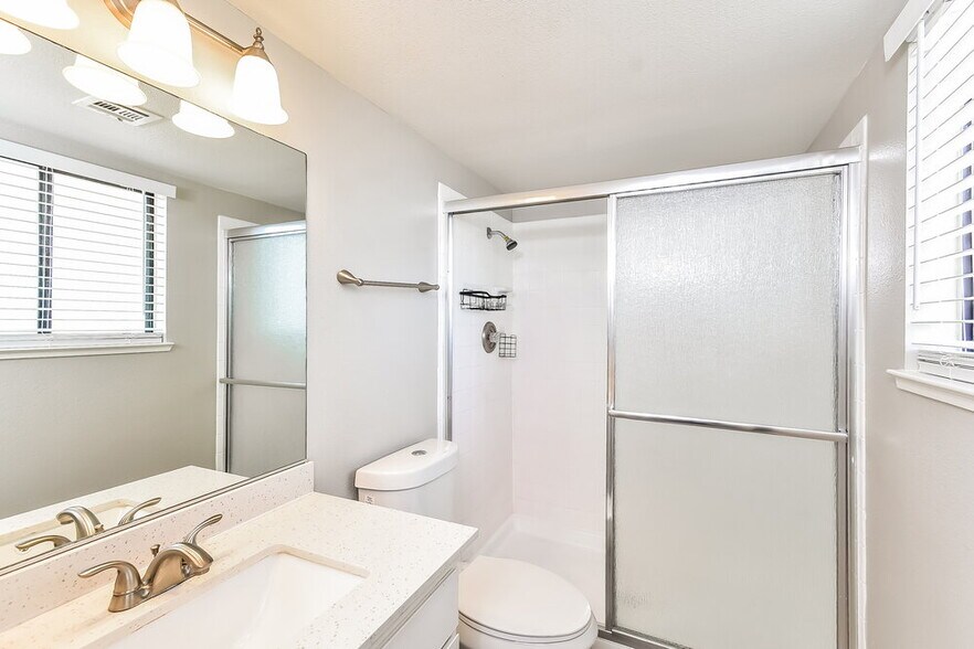 Building Photo - 3944 Grapefruit Cir