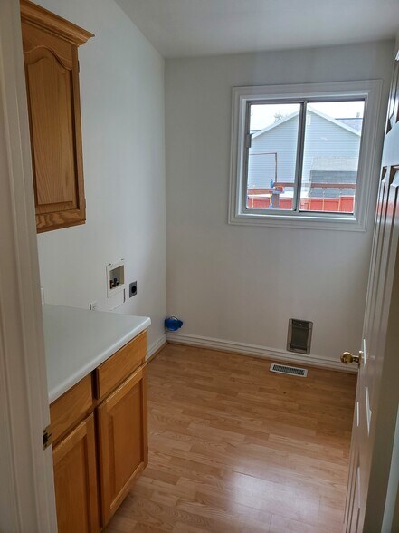 Building Photo - 4785 Dorilee Dr