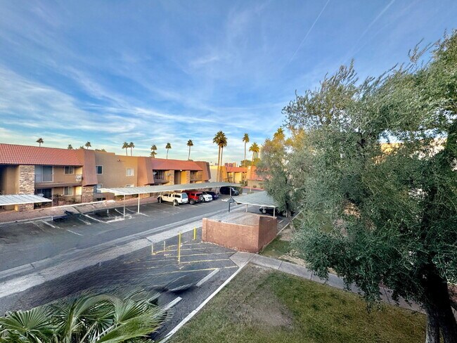 Building Photo - Las Vegas Guard-Gated Condo for Rent | Bella Vita Community | 1 Bedroom Upstairs Unit