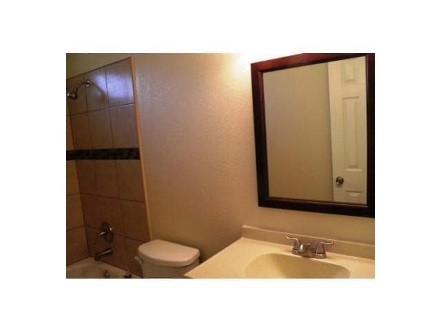 Building Photo - 7704 Springwood Dr