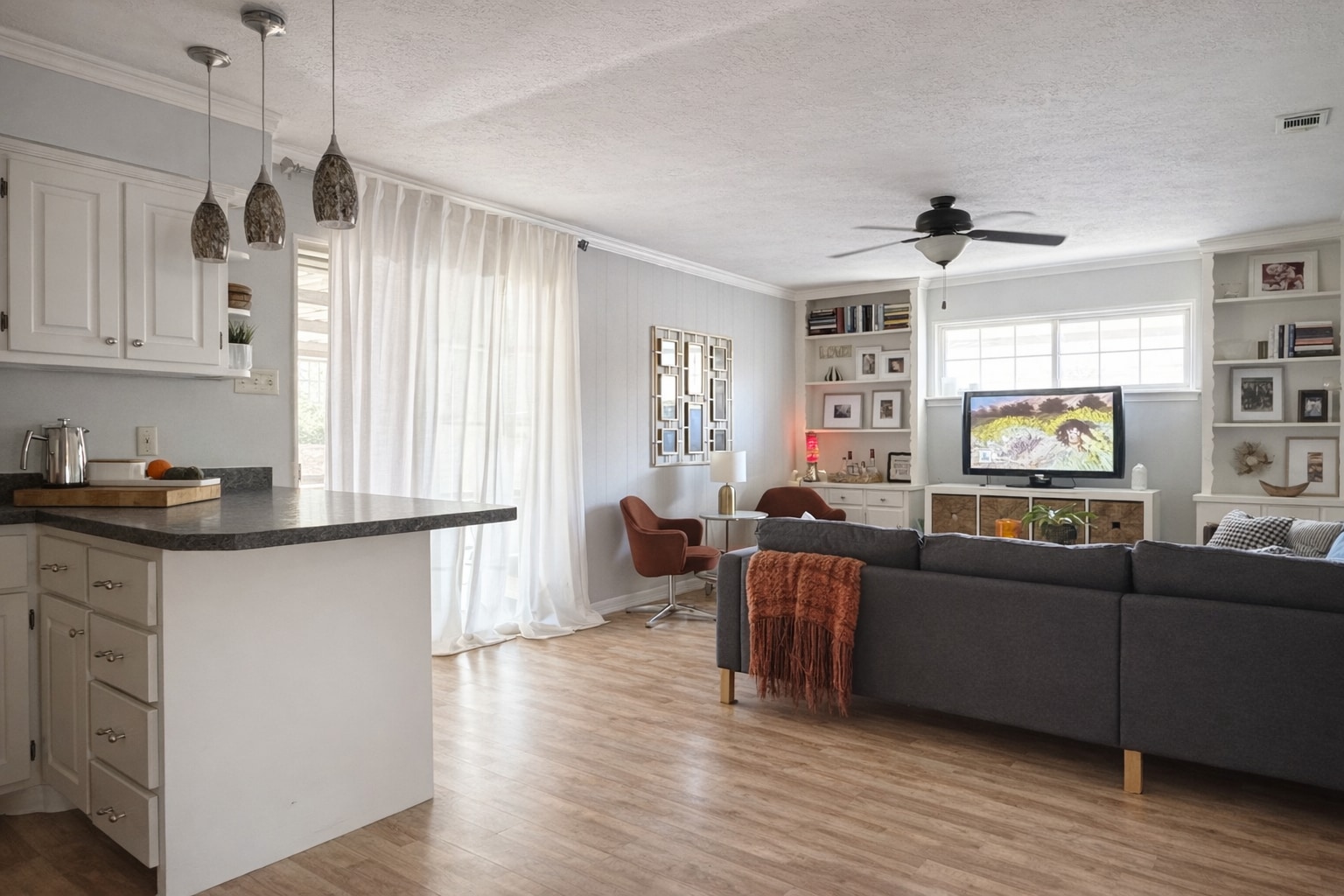 Building Photo - 8217 Lullwater Dr