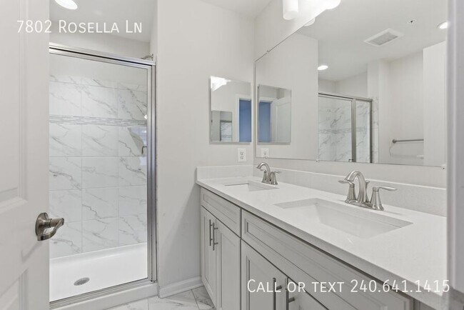 Building Photo - 7802 Rosella Ln