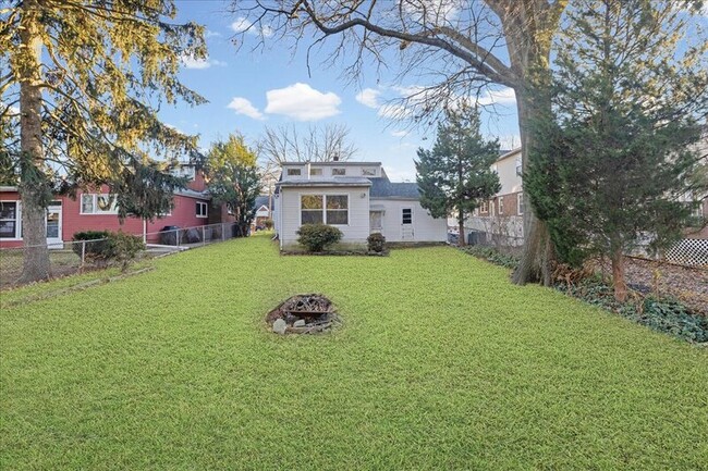 Building Photo - 51 George St