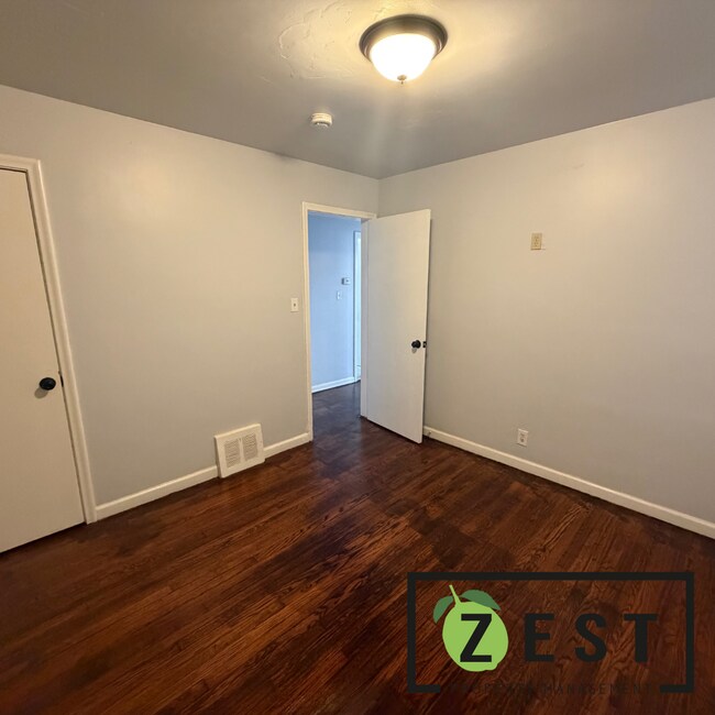 Building Photo - OPEN HOUSE- 4/11! 1PM-130PM! Amazing 3 Bedroom 1 Bathroom - $1,225.00