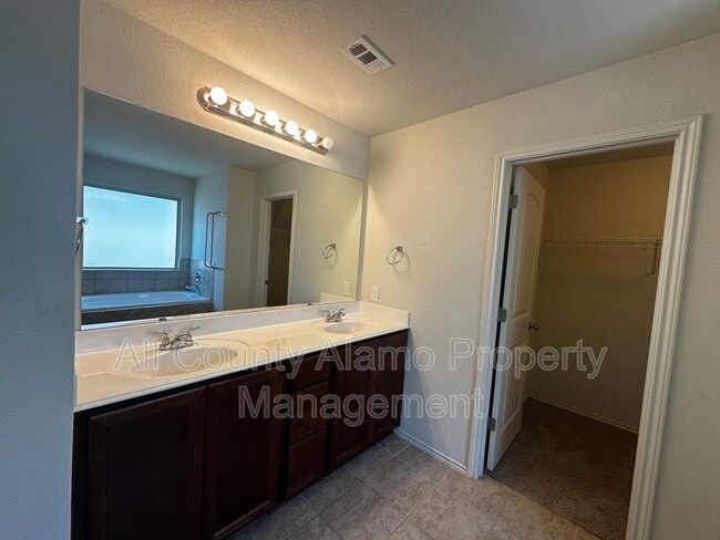 Building Photo - 3714 Seco Tierra