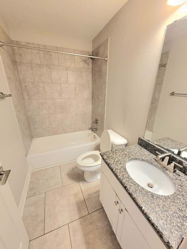 Building Photo - Great home in Legacy!