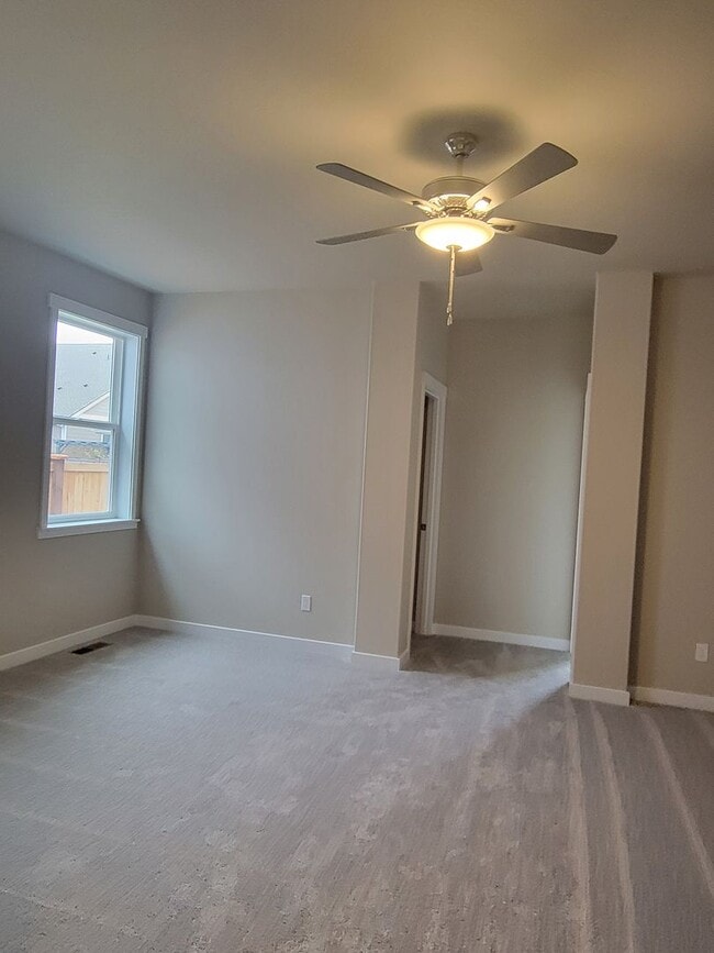 Building Photo - Brand new 2 bedroom home + den