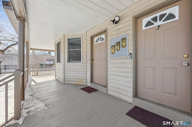 Building Photo - 1-3 Magnolia St