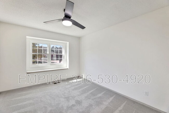 Building Photo - 1260 S Ridgehurst Cir