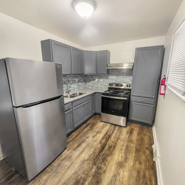 Primary Photo - 603 W 4th St