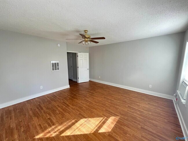 Building Photo - 3505 Bradley Huntsville St