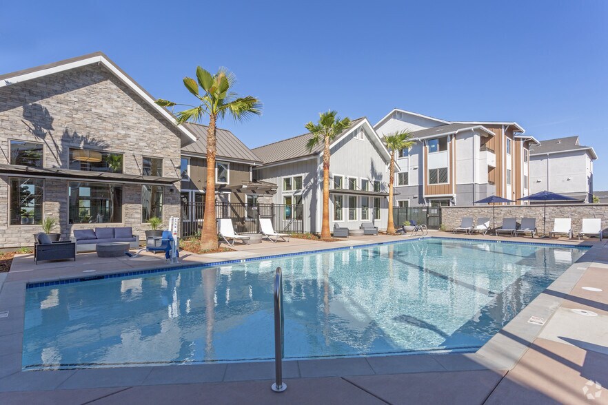 Primary Photo - Gateway Station Apartments
