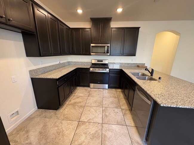 Building Photo - Home located in Ashton Park Move in Ready!...