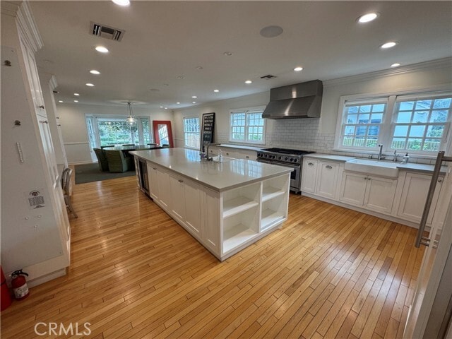 Building Photo - 4455 California Ave