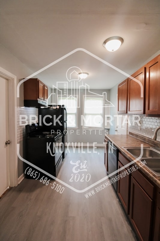 Building Photo - 624 Milligan St