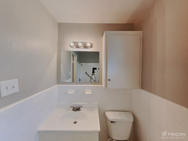 Building Photo - 220 Revere Dr