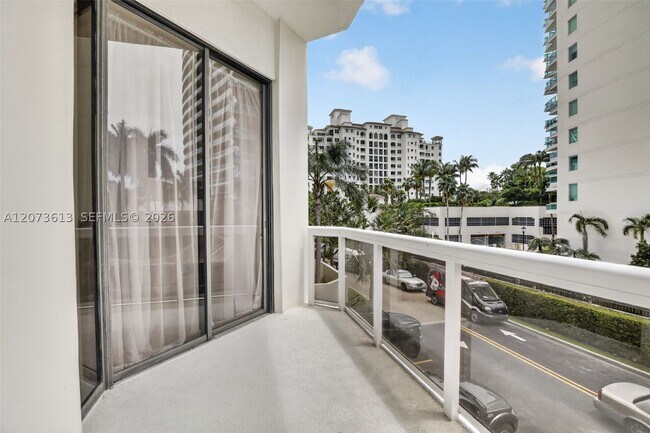 Building Photo - 20185 E Country Club Dr
