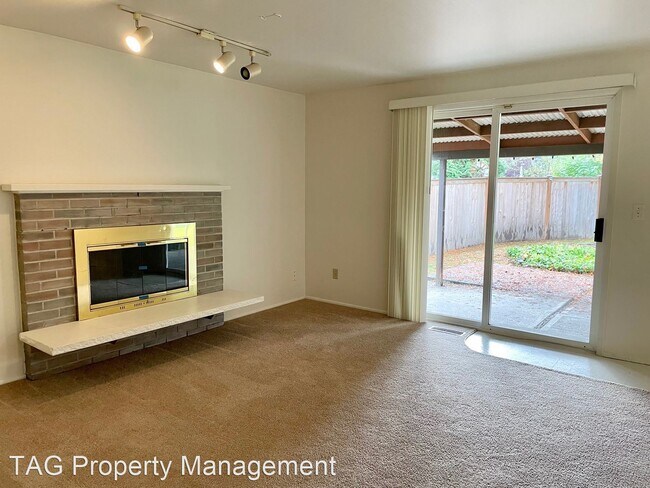 Building Photo - 3 br, 2 bath House - 14219 NE 75th St