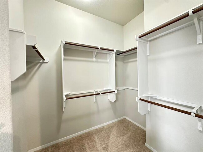 Building Photo - 251 Tempest Trl