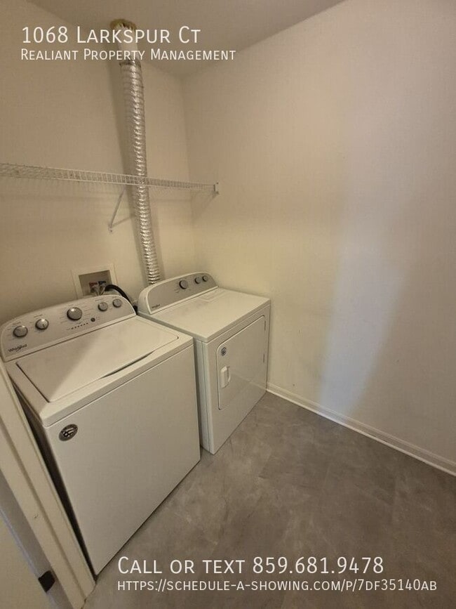 Building Photo - 1068 Larkspur Ct