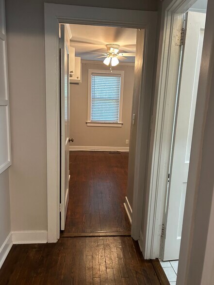 Building Photo - 661 Adluh St