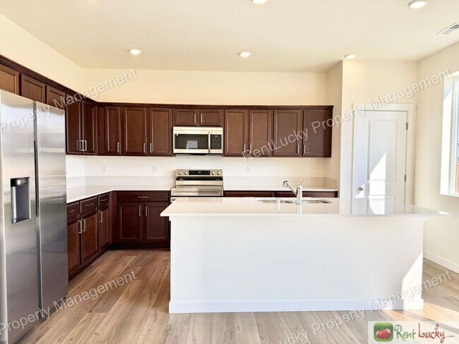Building Photo - 17106 126th St Ct E