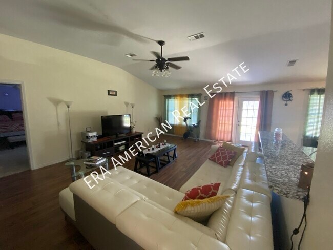 Building Photo - 7226 Zoe Cir