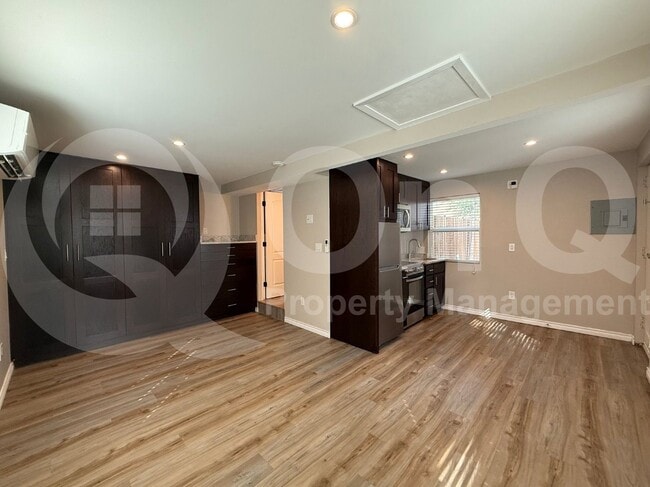 Building Photo - 2519 N Garrett Ave