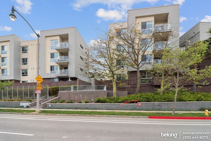 Building Photo - 12655 Bluff Creek Dr