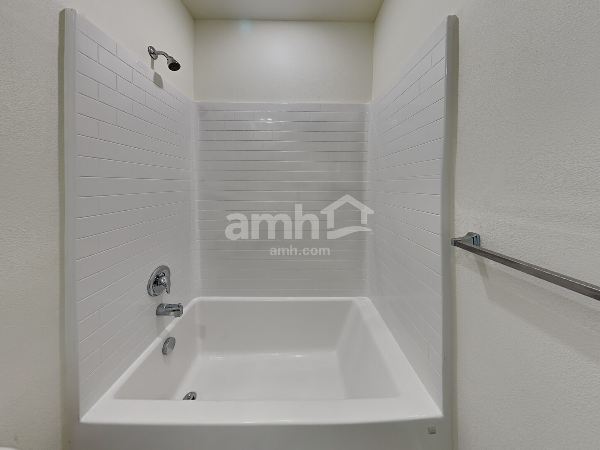 Building Photo - 1311 W 15th Ave