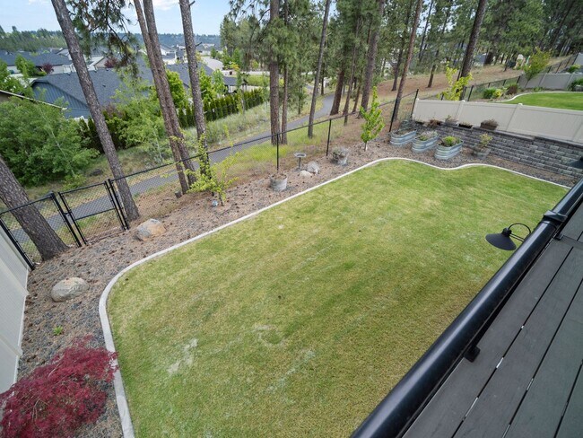 Building Photo - 4 bedroom Modern Home at Eagle Ridge Estates