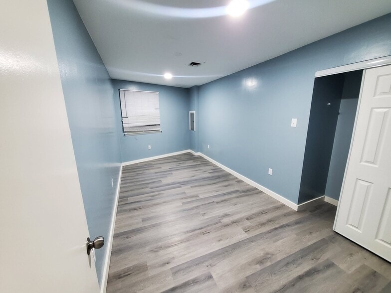 Building Photo - 7915 Bustleton Ave