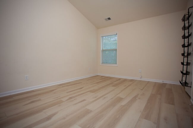 Building Photo - 6469 Panasa Ct