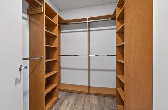 Building Photo - Beautiful Remodeled 2-Bedroom Single-Story Condo