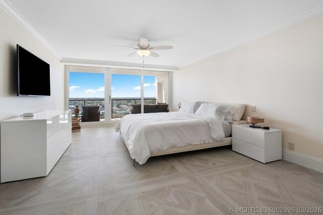 Building Photo - 2727 S Ocean Blvd
