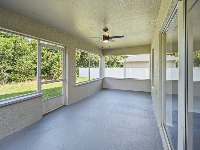 Building Photo - 2368 Sweetwater Blvd