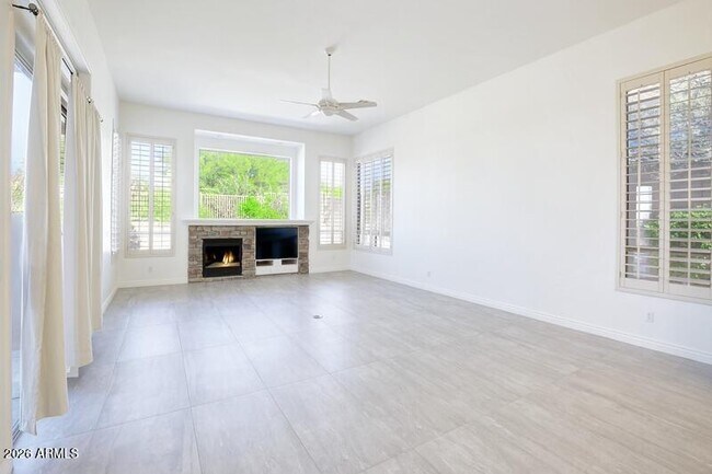 Building Photo - 11934 E Sand Hills Rd